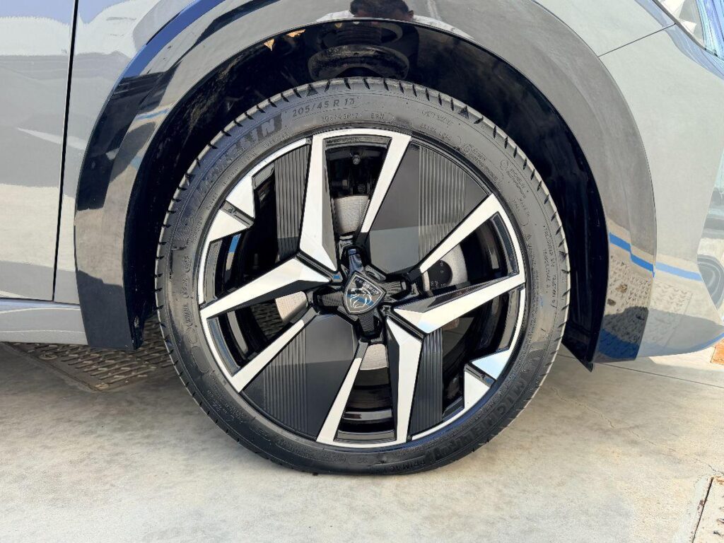 NEW PEUGEOT - 208  1.2 hybrid GT 145cv e-dcs 6#RETROCAMERA!