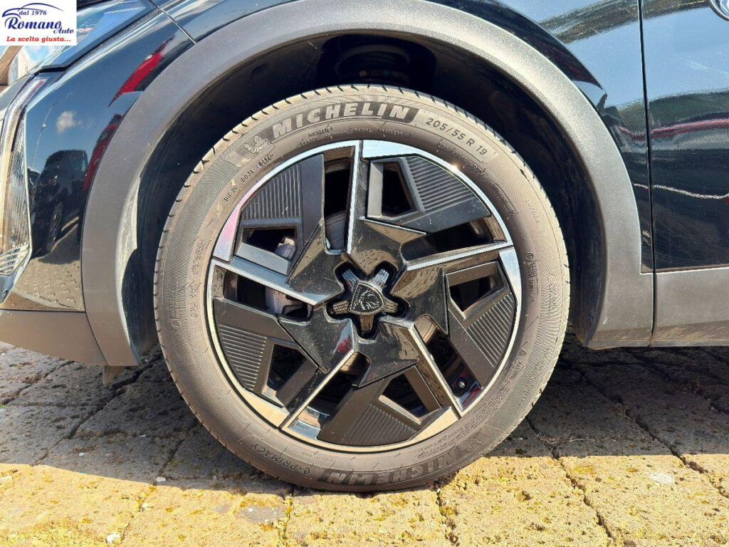 NEW 408 Hybrid 136 e-DCS6 GT