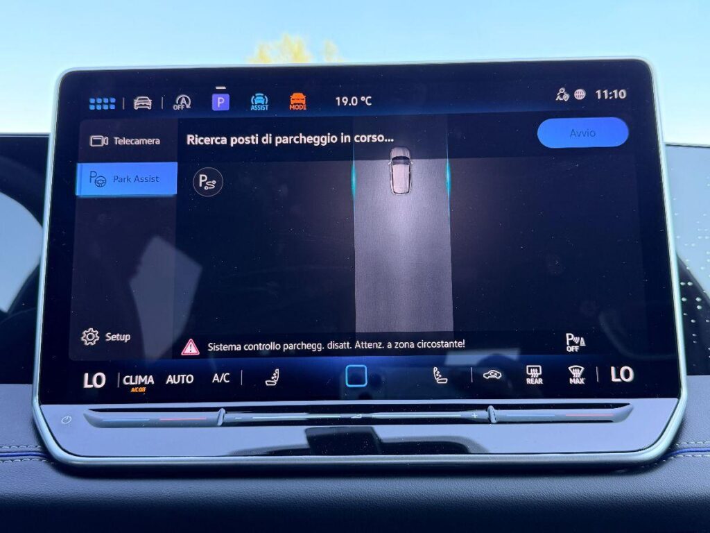 NEW VOLKSWAGEN - Tiguan  2.0 tdi R-Line 150cv dsg#FARI LED MATRIX!