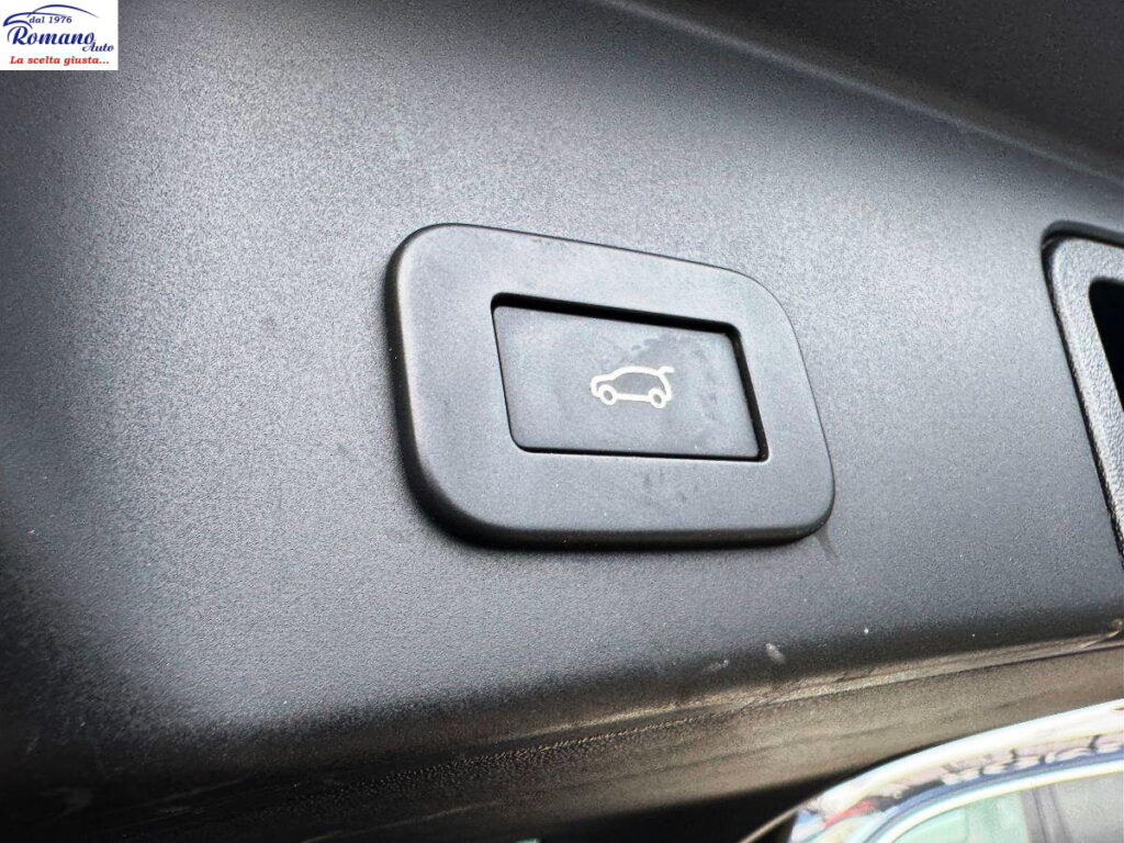 Evoque 2.0d i4 mhev R-Dynamic SE awd 204cv auto#TETTO PANORAMICO!