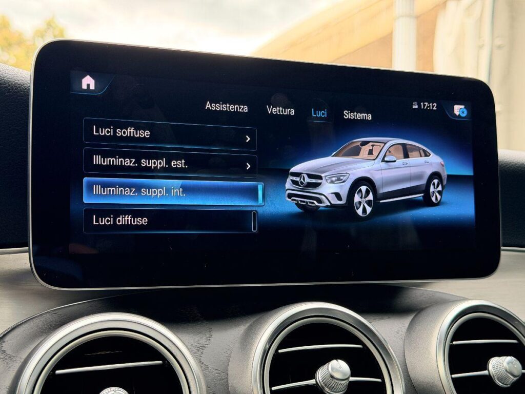 MERCEDES -GLC - 200 d 4Matic AMG Line Premium#TETTO APRIBILE