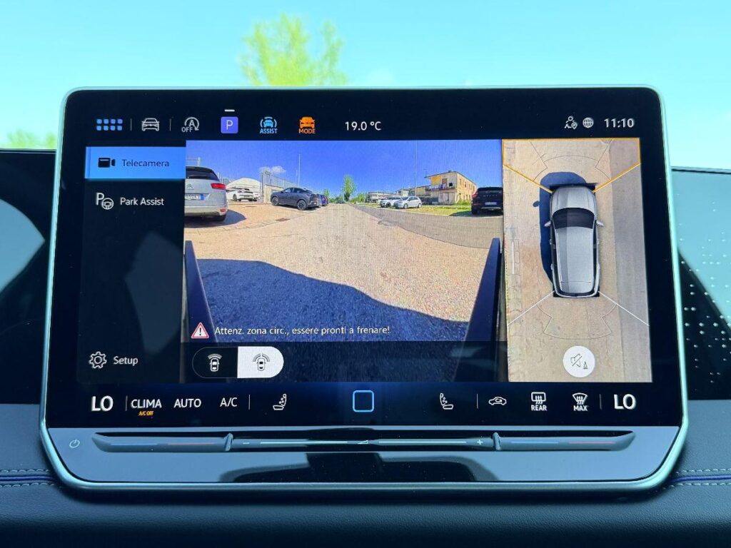 NEW VOLKSWAGEN - Tiguan  2.0 tdi R-Line 150cv dsg#FARI LED MATRIX!