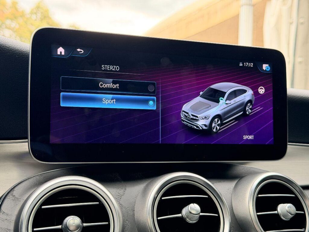 MERCEDES -GLC - 200 d 4Matic AMG Line Premium#TETTO APRIBILE