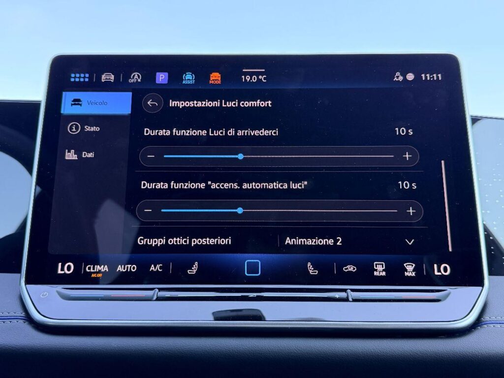 NEW VOLKSWAGEN - Tiguan  2.0 tdi R-Line 150cv dsg#FARI LED MATRIX!