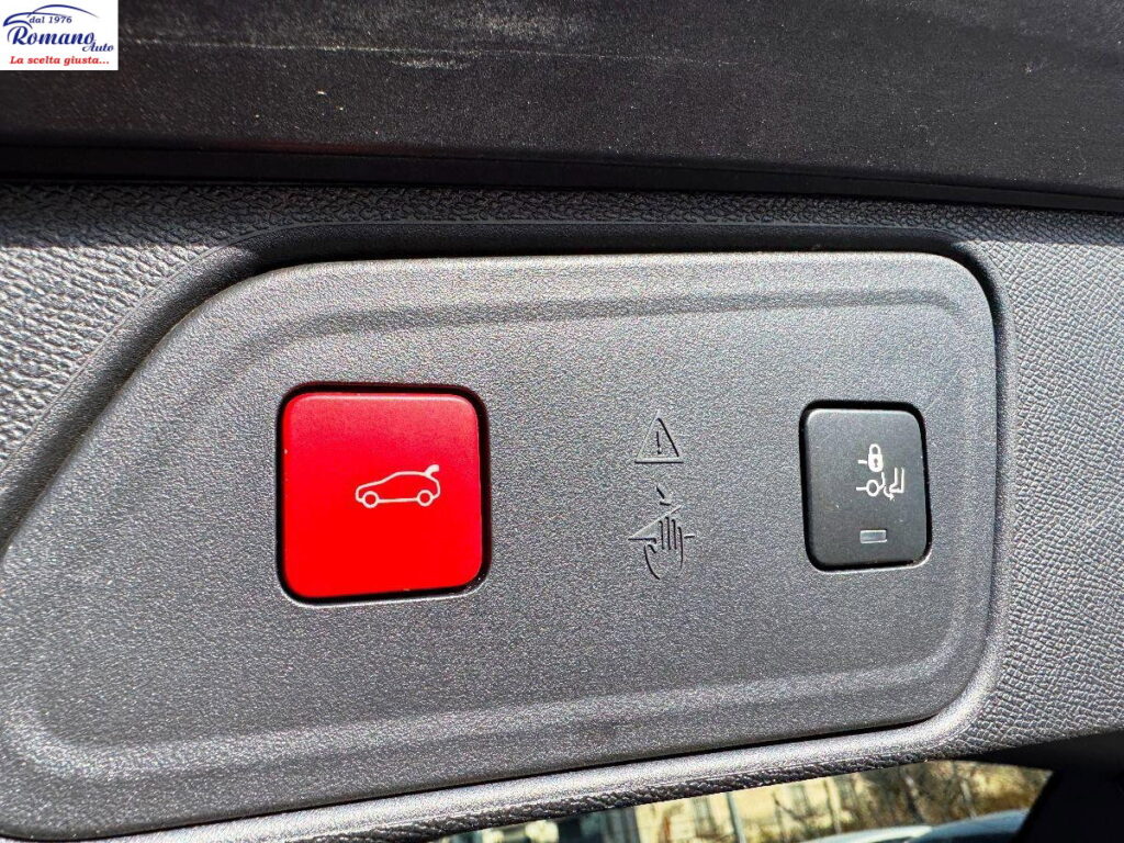 PEUGEOT - 3008  1.5 bluehdi GT Pack 130cv eat8#TETTO APRIBILE!