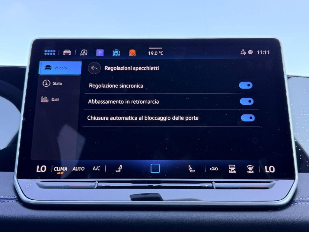 NEW VOLKSWAGEN - Tiguan  2.0 tdi R-Line 150cv dsg#FARI LED MATRIX!