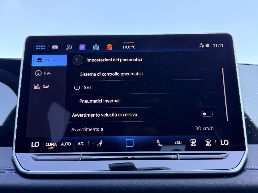 NEW VOLKSWAGEN - Tiguan  2.0 tdi R-Line 150cv dsg#FARI LED MATRIX!