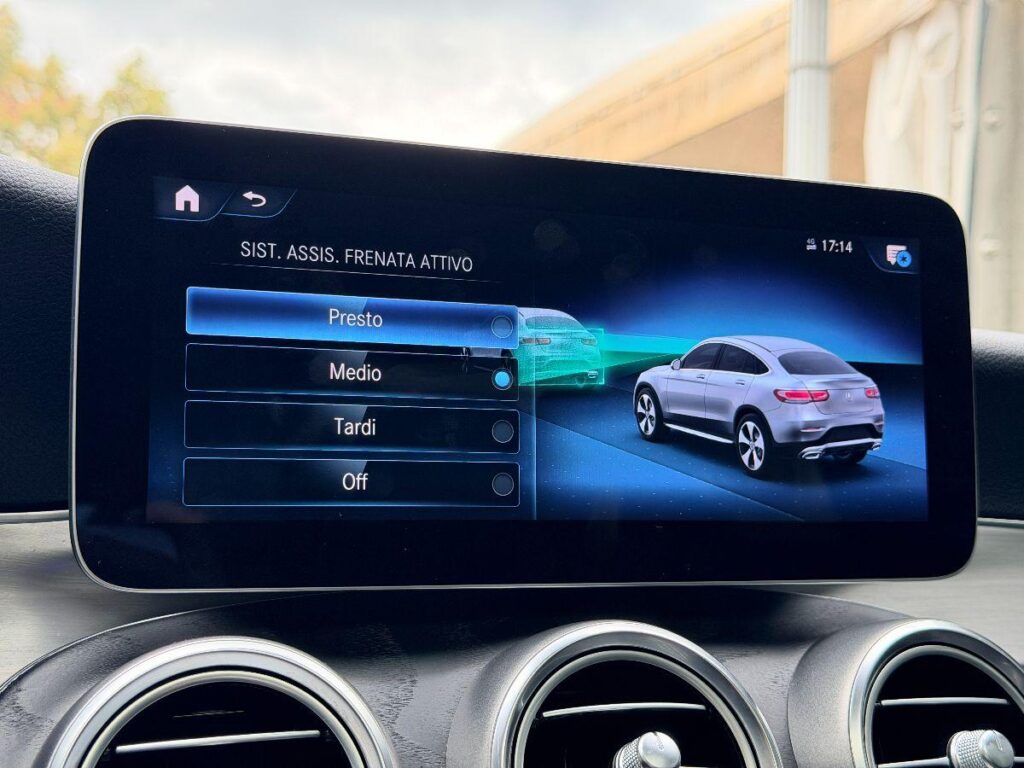 MERCEDES -GLC - 200 d 4Matic AMG Line Premium#TETTO APRIBILE