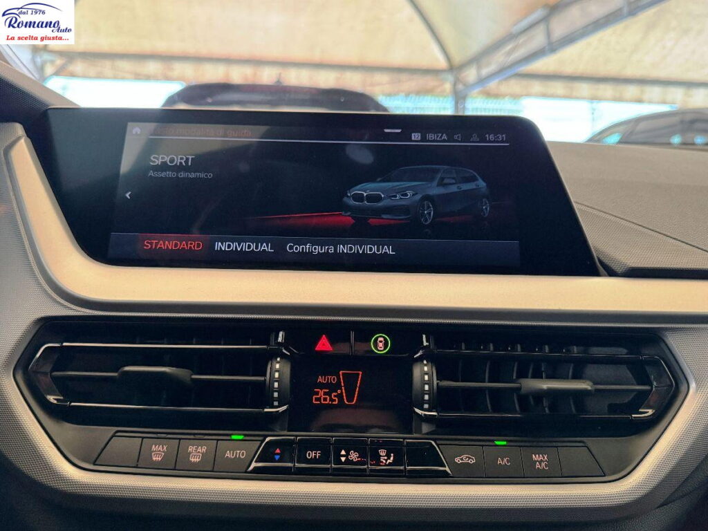 BMW - Serie 1 - 118d 5p. Business Advantage#VIRTUAL COCKPIT!|