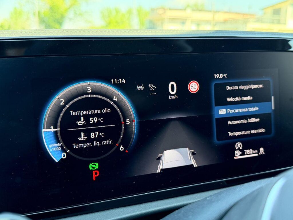 NEW VOLKSWAGEN - Tiguan  2.0 tdi R-Line 150cv dsg#FARI LED MATRIX!